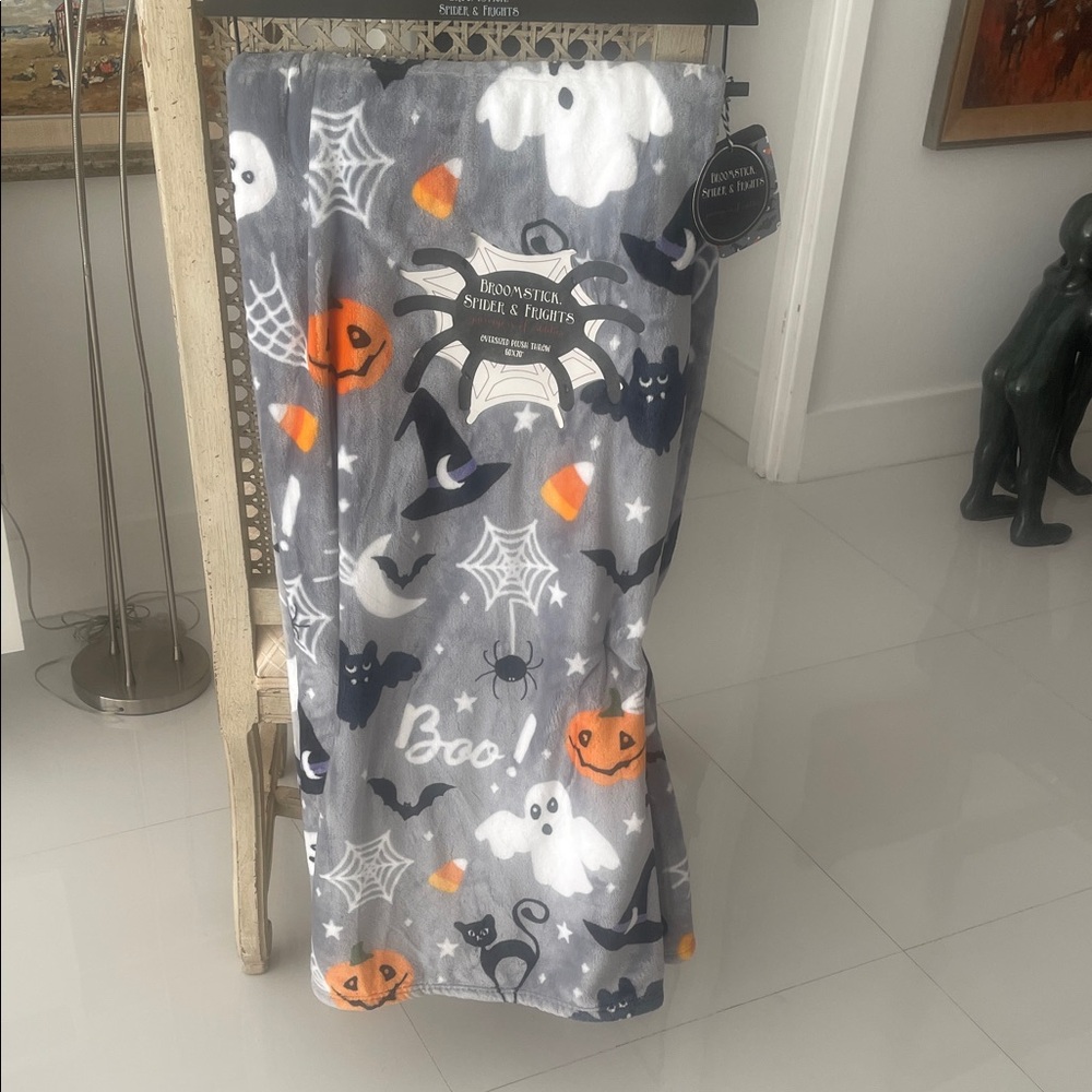 Halloween Gray/Black/Orange "Ghosts/Webs/Bats and Pumpkins Throw Blanket